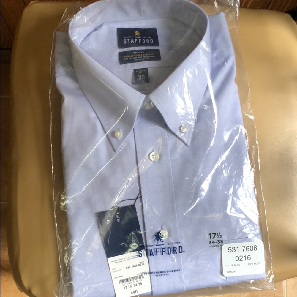 Men’s brand new button down dress shirt